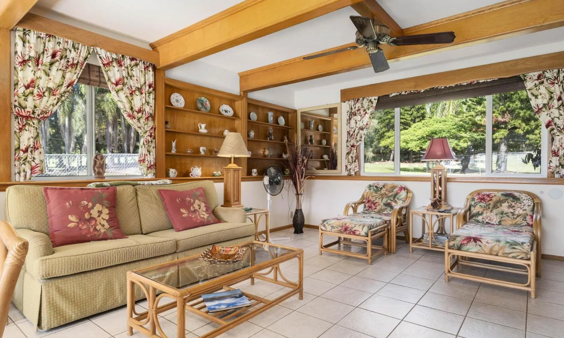 Hale Kamaoa Naalehu Villa